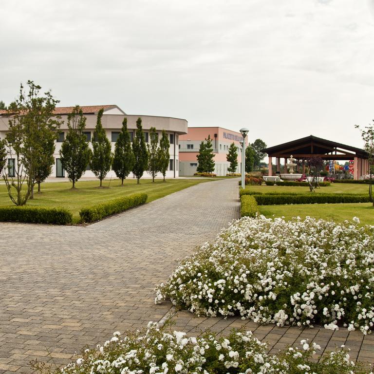 Hotel Novarello Granozzo con Monticello Exterior photo